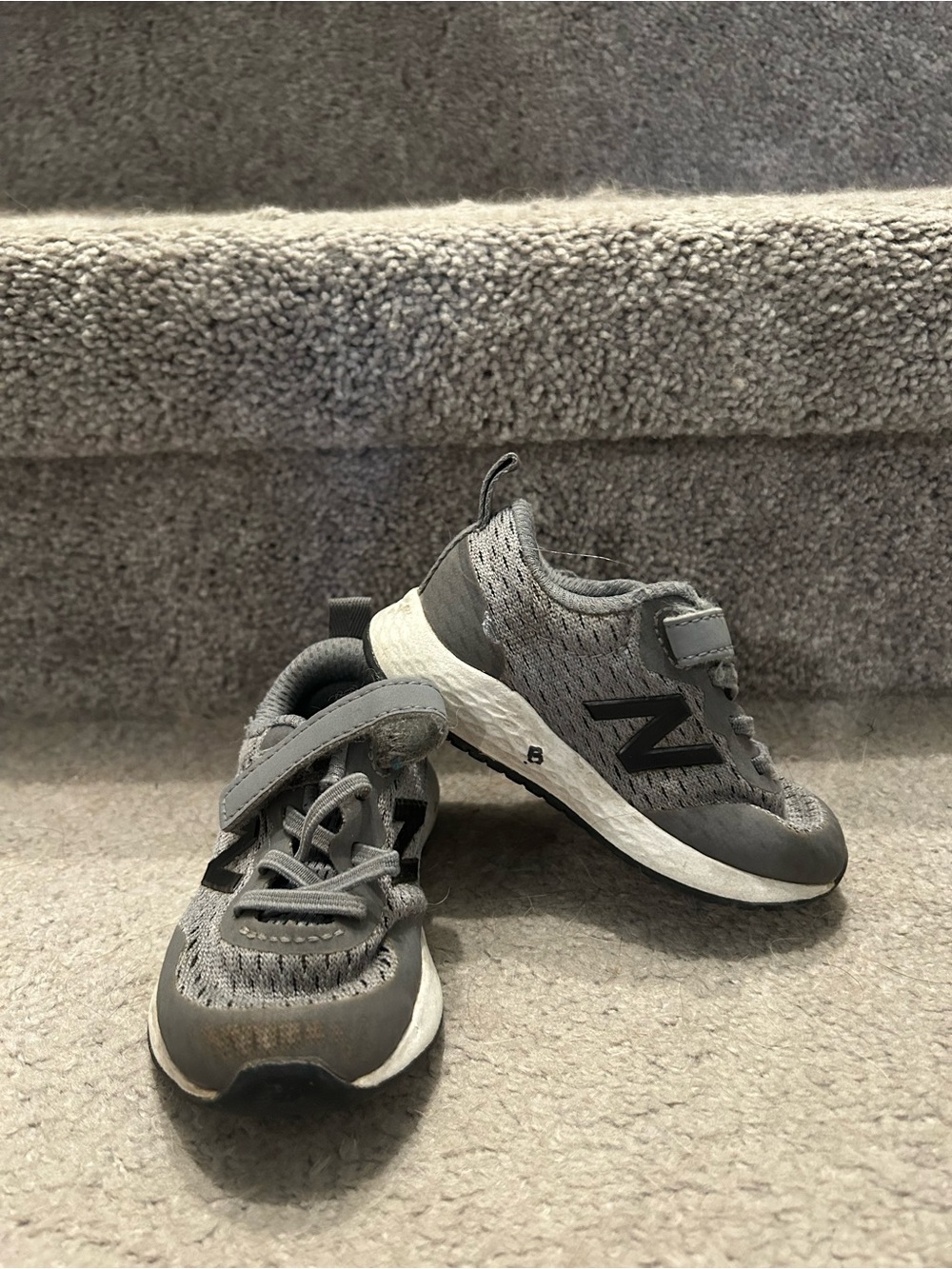 Toddler New Balance Sneakers Size 5